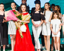 В рамках Junior Fashion Week весна-лето 2019, коллекцию в стиле "классический гольф" представила лучший юный дизайнер Ульяна Новожилова