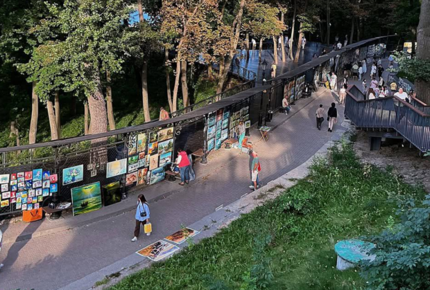 В чем нельзя отказывать 29 сентября и зачем сегодня покупать продукты: приметы и запреты на Кириака