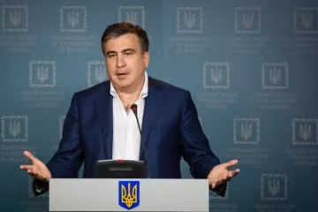 Куплю щось маленьке: Саакашвілі заінтригував планами