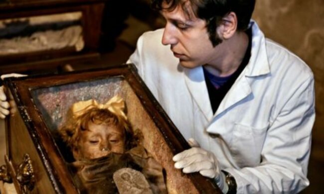 Мумифицированное тело Розалии Ломбардо