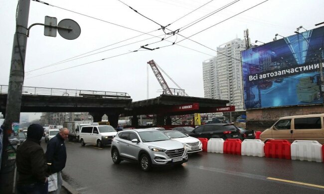 Шулявский мост может рухнуть? Киевляне указали Кличко на чудовищную оплошность