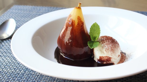 груші в шоколадному соусі: ідеальний осінній десерт