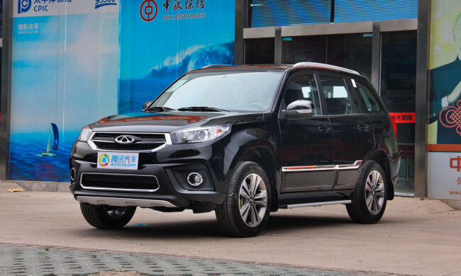 Новенький Chery Tiggo 3 показали со всех ракурсов: как изменился легендарный "китаец"