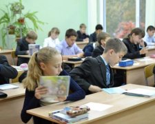 Півроку в ліжку: в Києві однокласники зламали дитині хребці та життя
