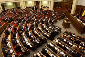 Рада отказалась передавать военным конфискованные автомобили