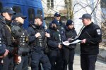 Пырнул ножом в живот: в центре Киева неизвестный мужчина расправился со студентом