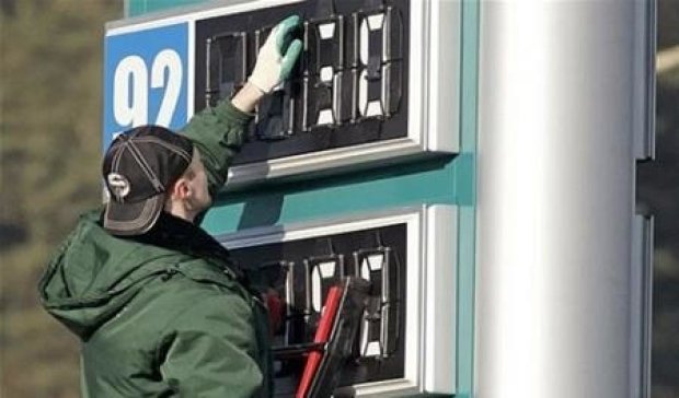 Нова вартість бензину шокує водіїв 
