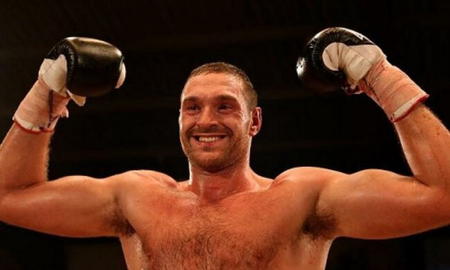 Фьюри грозит отменить бой с Кличко из-за перчаток