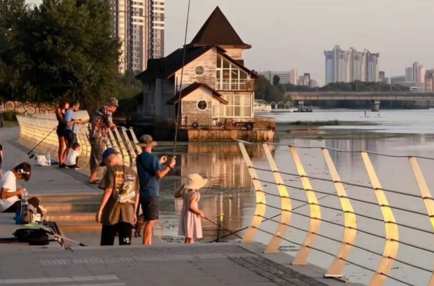 На какой подушке нужно поспать 12 июня и почему нельзя давать соль: приметы и запреты на Петра