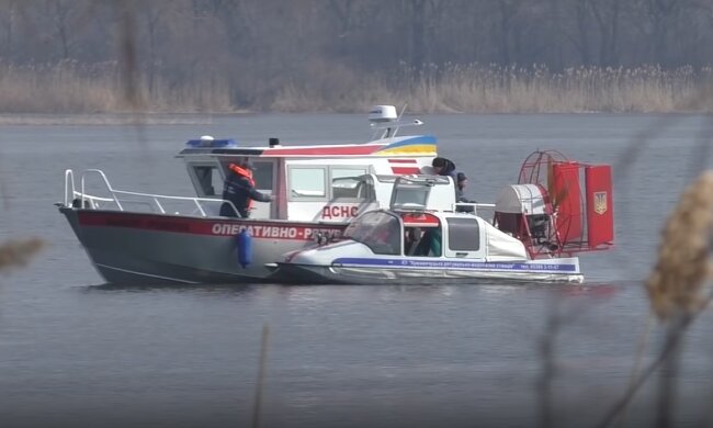Під Львовом знайшли тіло зниклого чоловіка - плавав в озері