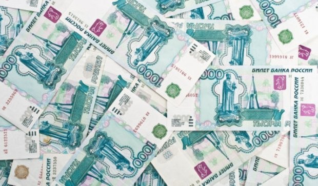 У Дніпродзержинську затримали фальшивомонетника з російськими рублями
