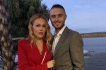 Alyosha занималась тайными делами в занавеске и ее "застукал" Тарас Тополя: "В сельском клубе"