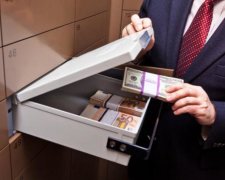 Ризик на мільйони: як розпалюються пристрасті навколо скандального банку