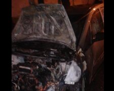 У Львові спалили автівку відомого журналіста, дикі кадри з "буремних 90-их"