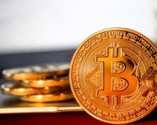 Курс біткоіна на 9 липня: головна криптовалюта повертає втрачене