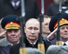 Путін відзначить 23 лютого з екіпажем ганебного крейсера
