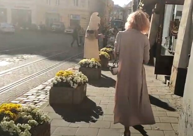 Скрін, відео YouTube весна у Львові