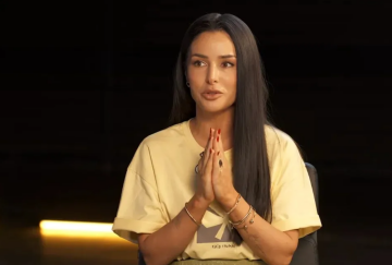 Злата Огневич, кадр из интервью