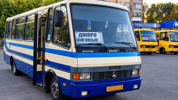 Автобус Кам'янське – Дніпро, проїзд дорожчає до 100 грн