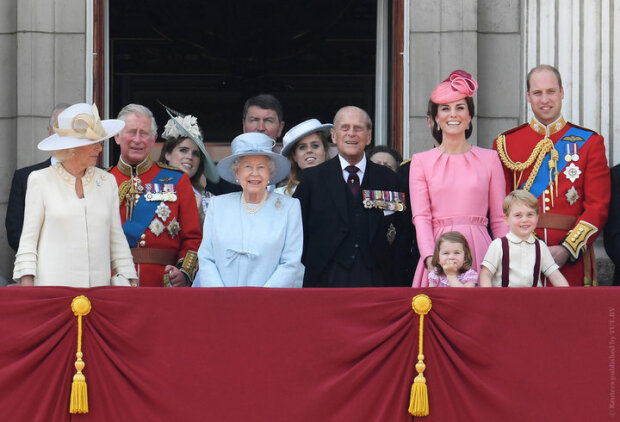 Внучка Елизаветы II увела миллионера из семьи: даже ребенок не остановил, короне не отмыться от позора