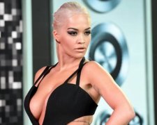 Привабливий одяг робить жінок розумнішими