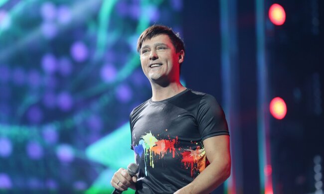 Важка "лінія життя" оптиміста Шатунова: невзаємне кохання, інтернат і безсоромні ігри зірки "Ласкового мая"