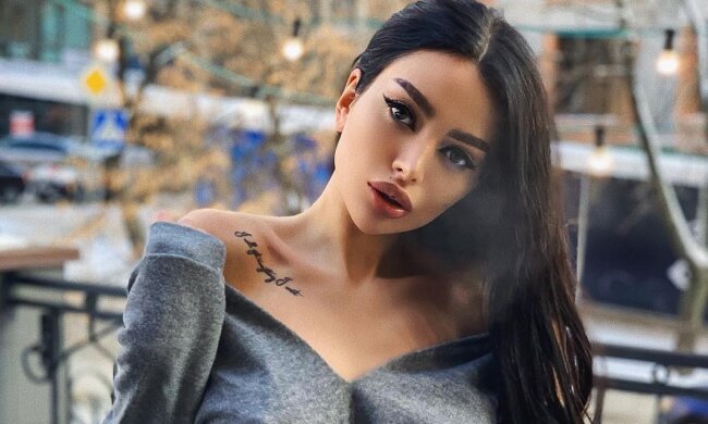 Алена Омович