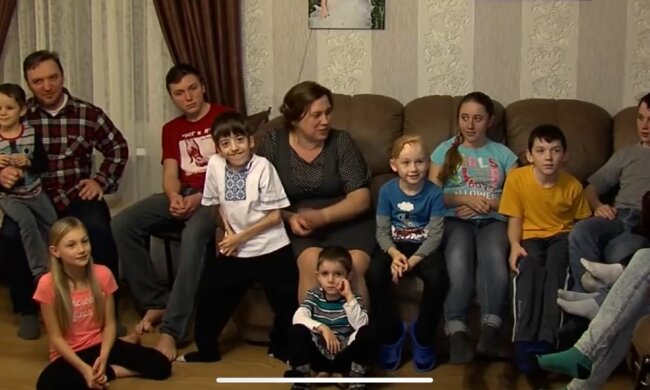 Семья из Черновцов, фото: скриншот из видео