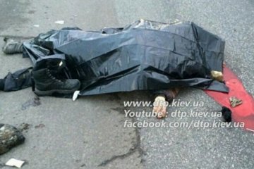ДТП на Окружній: автобус розірвав чоловіка (фото, відео)