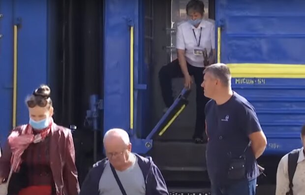 Укрзализныця пустила поезда в Тернополь – продают билеты во все концы