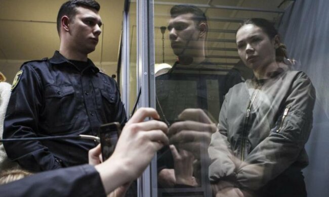 Сім'ї жертв опустили Зайцевих на землю