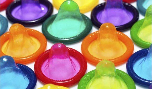 Виробники презервативів нагріють руки на вірусі Зіка