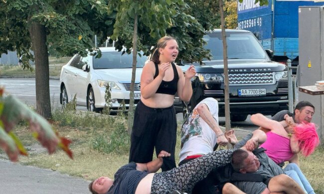 Бійка на Дарниці / фото: Х