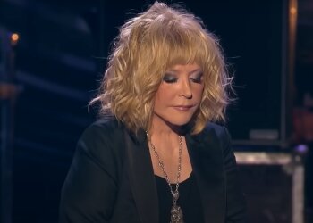 Алла Пугачева, кадр из выступления