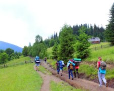 Українцям назвали найкращі економ-курорти, проживання, харчування та дорога — за копійки: це потрібно записати