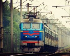 Омелян порівняв Укрзалізницю з чорною дірою