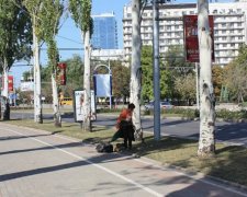 Безлюдные улицы оккупированного Донецка (фото)