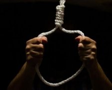 Волна самоубийств: еще один подросток покончил с собой