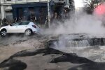Як у фільмі жахів: у Києві автомобіль провалився в озеро окропу, - з'явилося моторошне відео НП