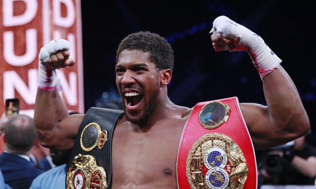Джошуа победил Руиса решением судей, twitter.com/MatchroomBoxing