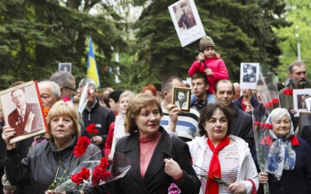 Россия или американская колония: обезумевшие бабушки взялись делить Украину