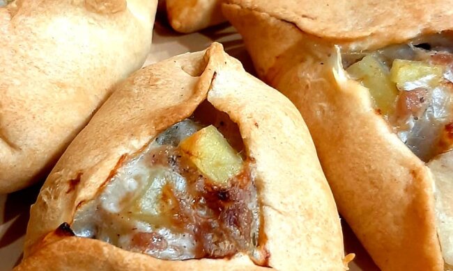 Вкуснейшие курники с мясом и картошкой - накорми всю семью за 15 минут