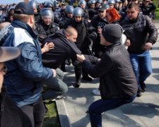 Соціалісти побилися з "трударями" на дніпровському першотравня