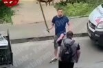 У Києві незадоволений водій замахнувся палицею на евакуаторників: "Посох шаолінського монаха"