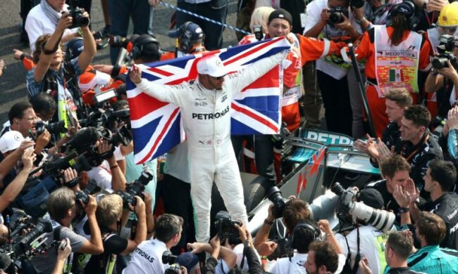 Ювентус віддячить герою матчу з Барселоною новим контрактом