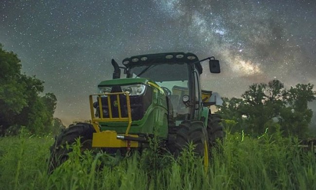 Світляки на тлі зоряного неба захоплюють подих (фото) 