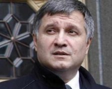 Аваков пообещал патрульным Черновцов зарплату, как в Киеве 