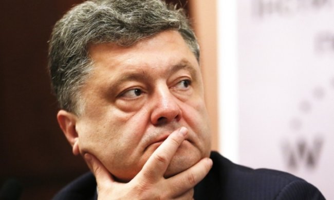 Порошенко получил повестку в Высший админсуд
