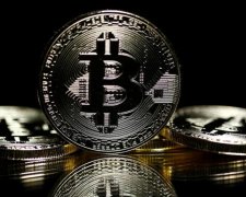 Курс биткоина на 23 апреля: криптовалюта покоряет новые вершины
