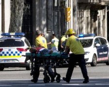 Главное за ночь: теракты в Барселоне и беззащитный Янукович 